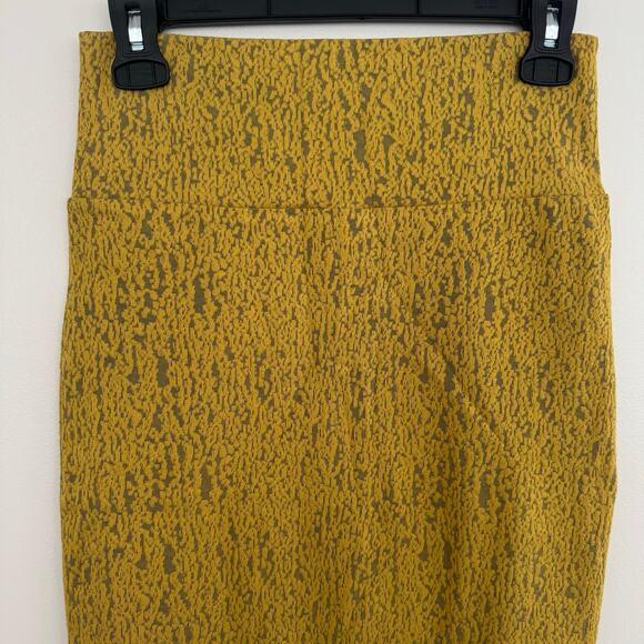 Lularoe Textured Pencil Cassie Skirt in a Mustard Print - Picture 3 of 5